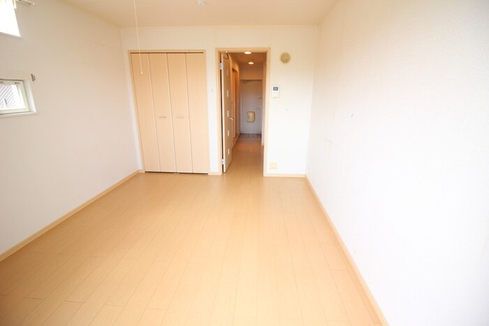 物件内観写真7　(玄関)