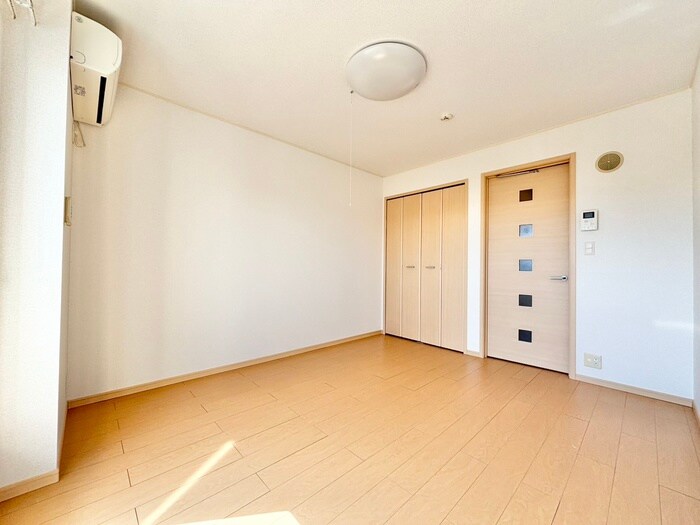 物件内観写真10　(居室)