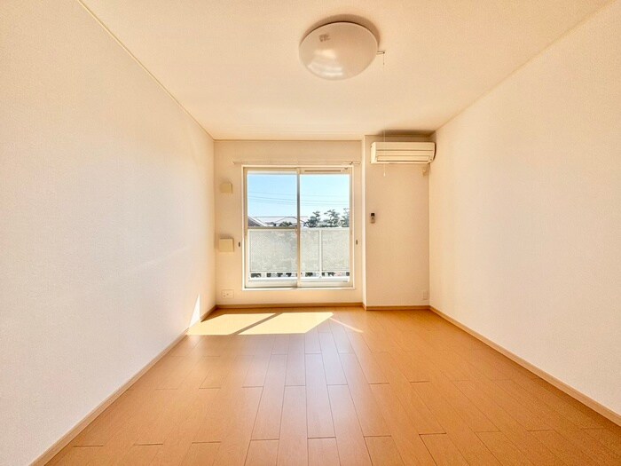 物件内観写真11　(居室)