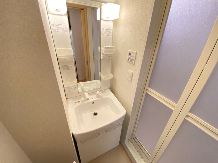 物件内観写真12　(洗面)