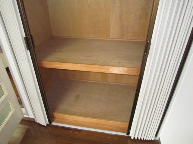 物件内観写真8　(収納)