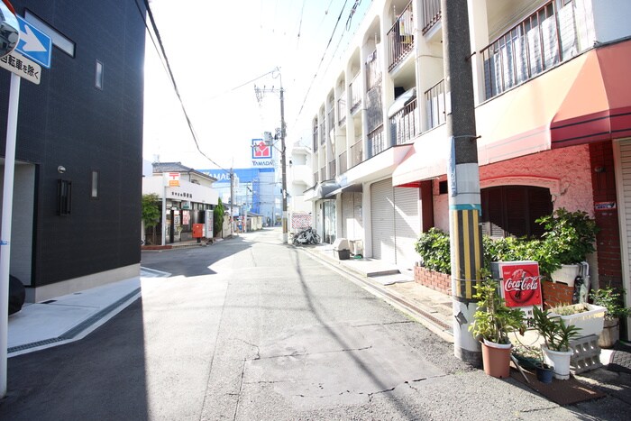 物件外観写真5　(周辺環境)