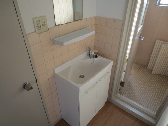 物件内観写真10　(洗面)