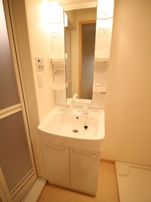 物件内観写真12　(洗面)