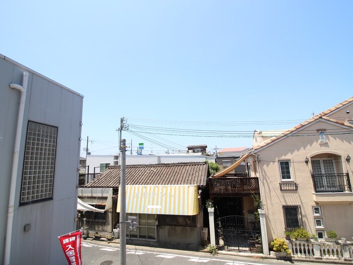 物件内観写真22　(室内からの展望)