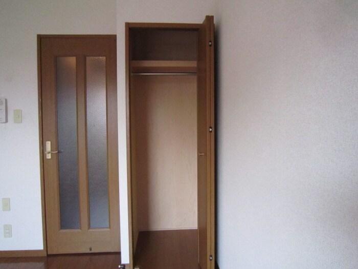 物件内観写真10　(収納)