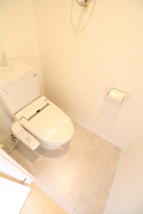 物件内観写真11　(トイレ)