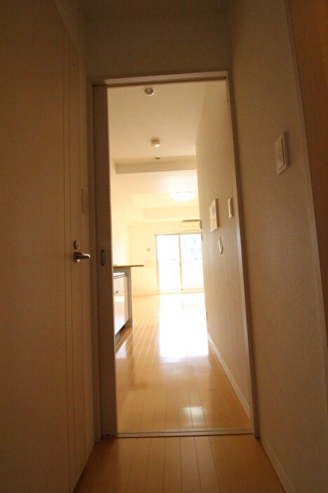 物件内観写真17　(廊下)