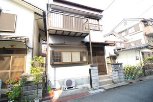 淀の原町貸家外観写真