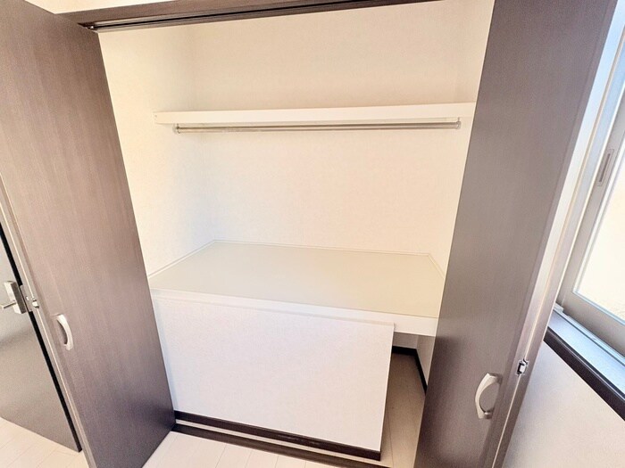 物件内観写真18　(収納)