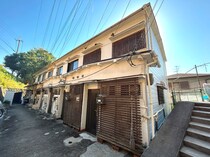 花屋敷荘園1丁目テラスハウスの外観写真