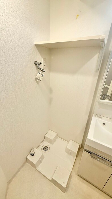 物件内観写真7　(洗濯機置場)