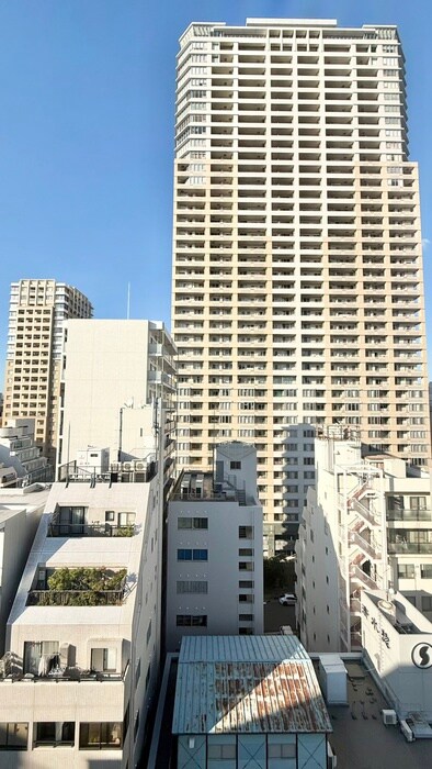 物件内観写真10　(室内からの展望)