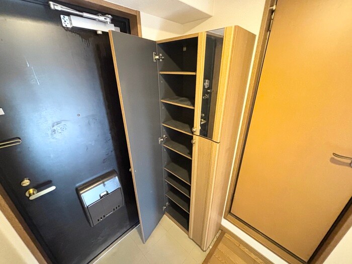 物件内観写真18　(靴箱)