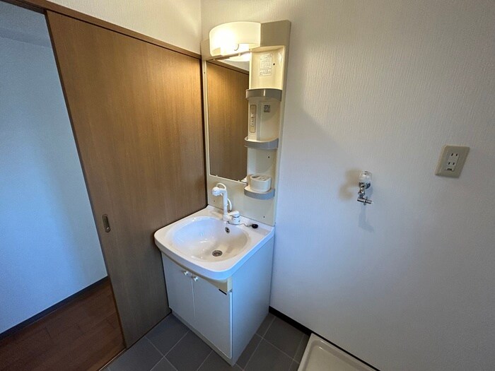 物件内観写真12　(洗面)