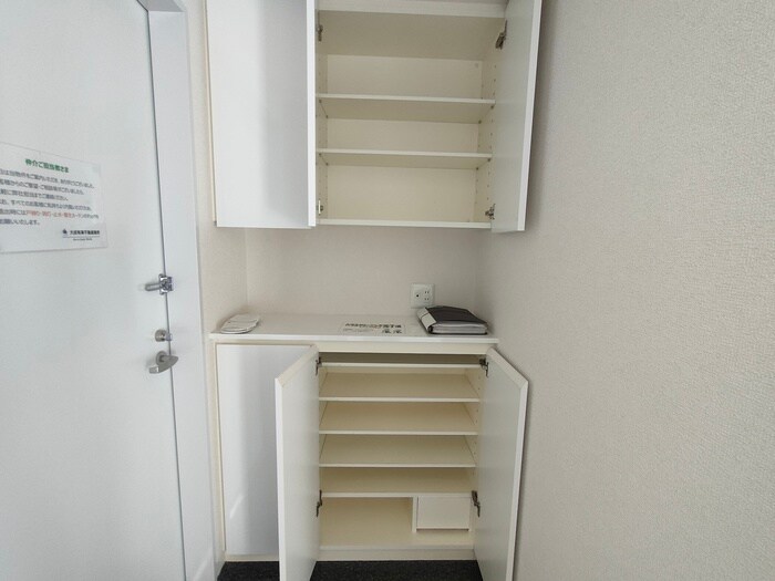 物件内観写真16　(靴箱)