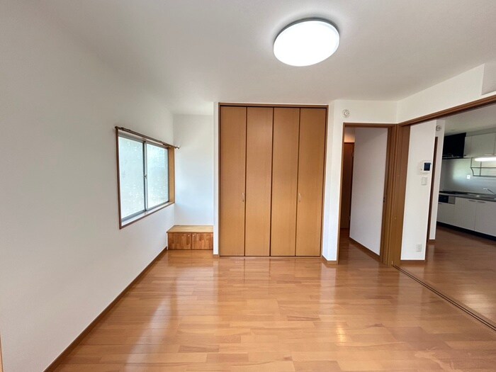 物件内観写真9　(居室)