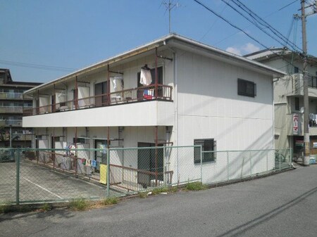 和泉マンション外観写真