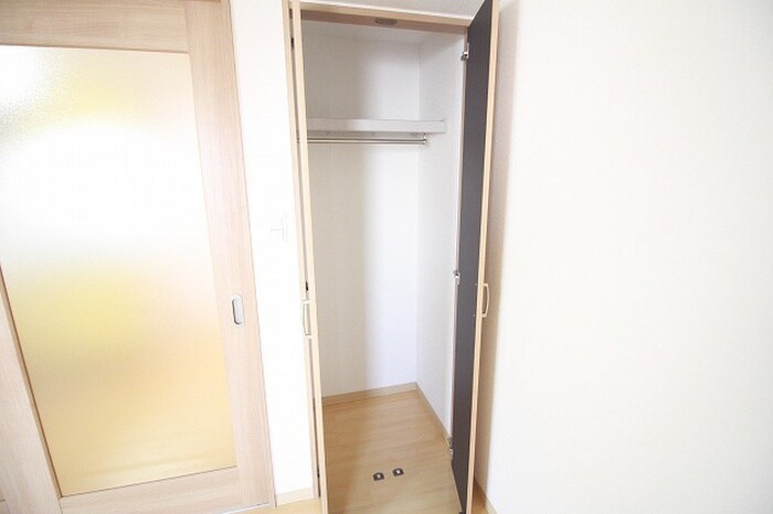 物件内観写真13　(収納)