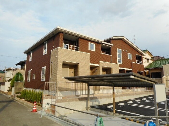 物件外観写真5　(エントランス部分)