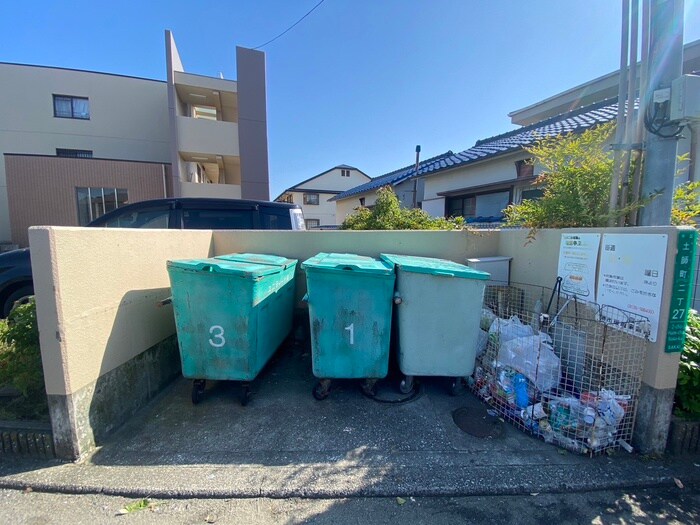 物件外観写真4　(建物設備)