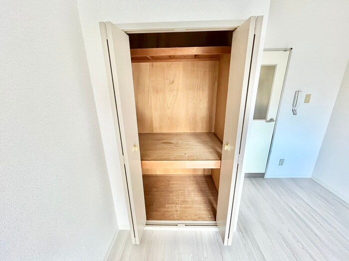 物件内観写真10　(収納)