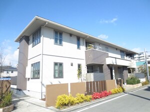 ロイヤル・クレッセント外観写真
