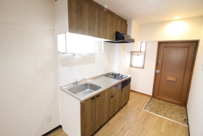 物件内観写真9　(玄関)