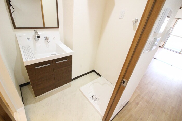 物件内観写真20　(洗濯機置場)