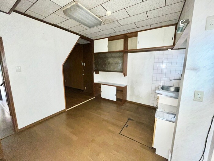 物件内観写真8　(居室)