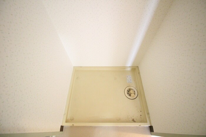 物件内観写真9　(洗濯機置場)