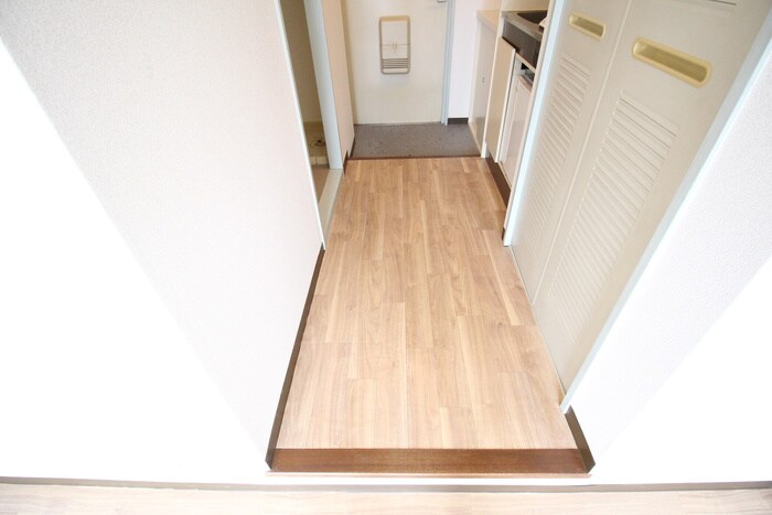物件内観写真17　(廊下)