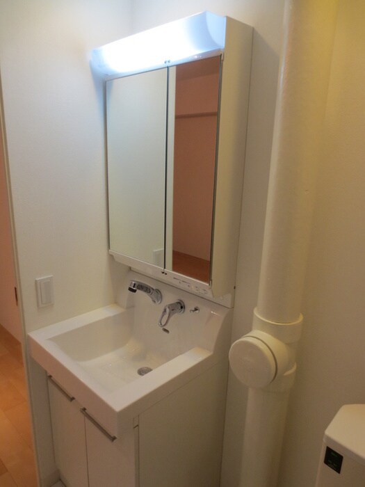 物件内観写真11　(洗面)