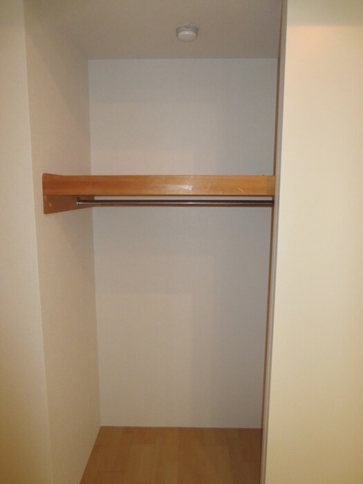 物件内観写真12　(収納)