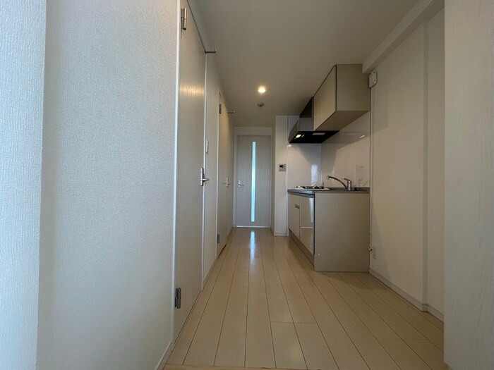 物件内観写真16　(廊下)