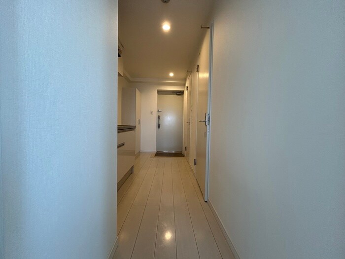 物件内観写真18　(玄関)