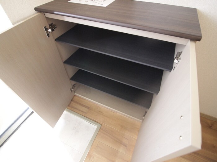 物件内観写真15　(靴箱)