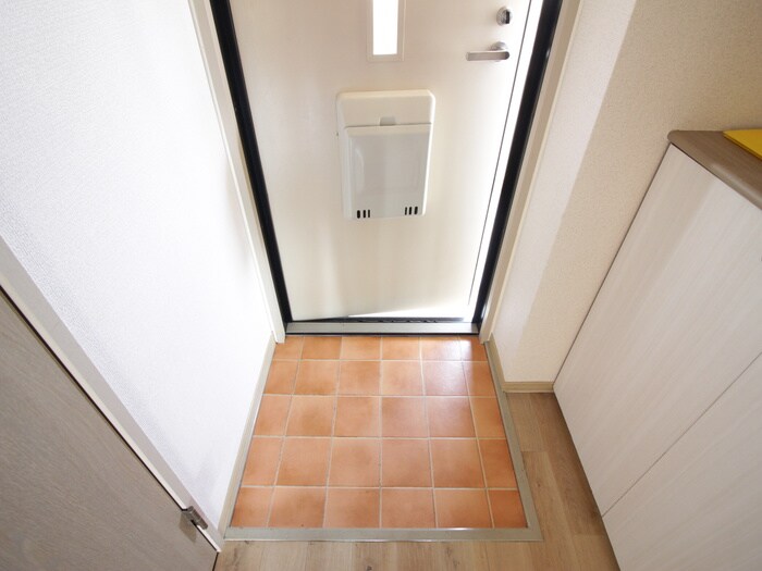 物件内観写真21　(玄関)