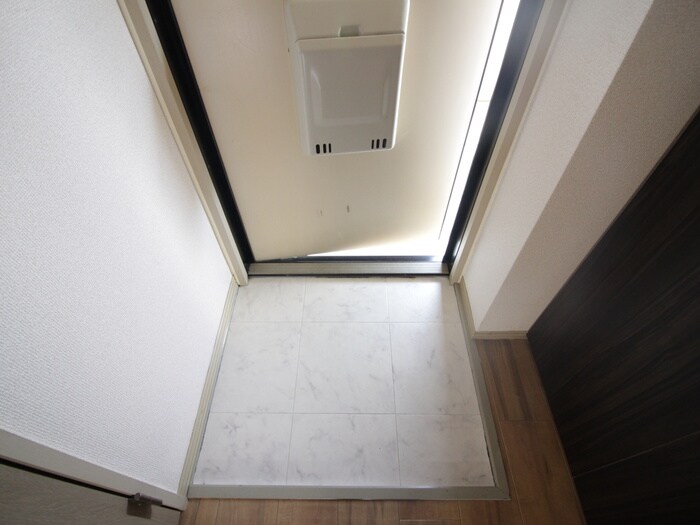物件内観写真21　(玄関)
