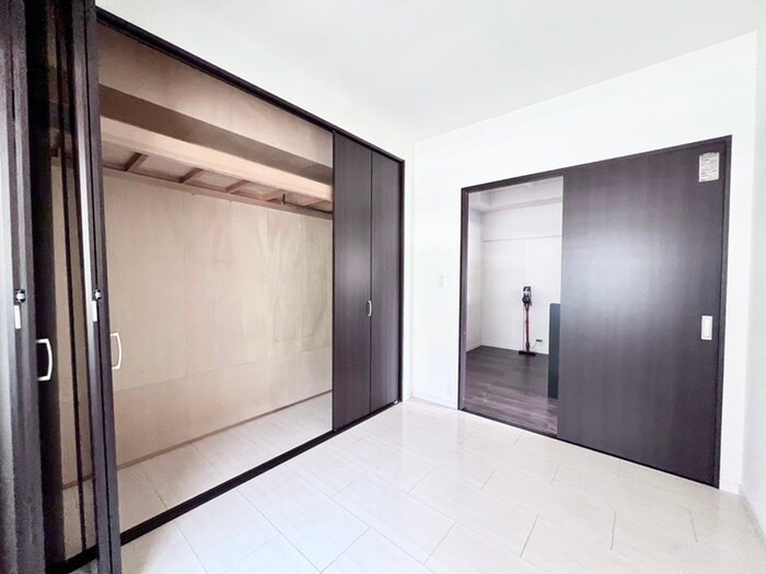 物件内観写真13　(居室)