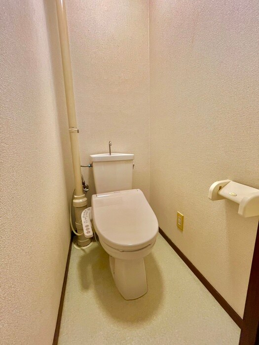 物件内観写真16　(トイレ)