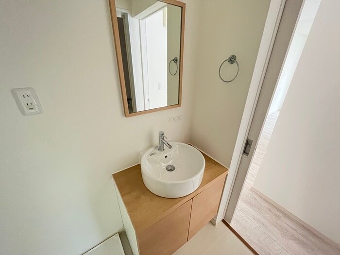 物件内観写真11　(洗面)