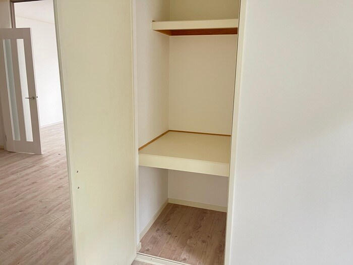 物件内観写真21　(収納)