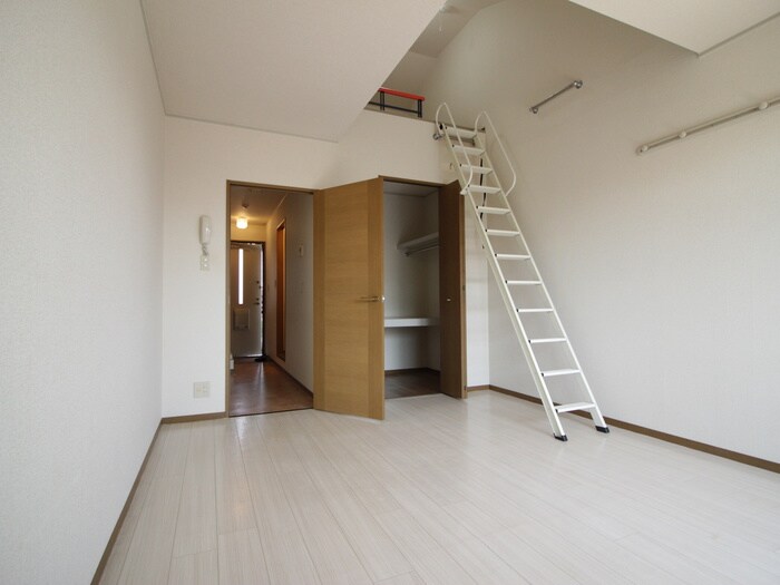 物件内観写真9　(居室)