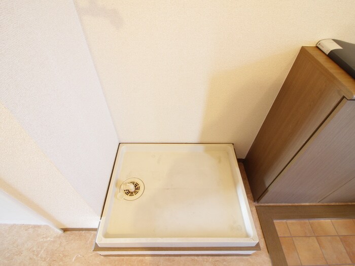 物件内観写真14　(洗濯機置場)