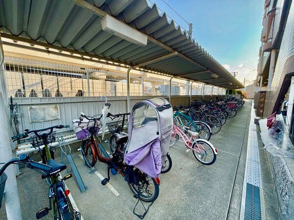駐輪場