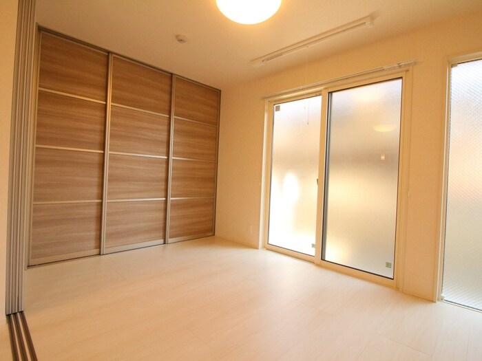 物件内観写真10　(居室)