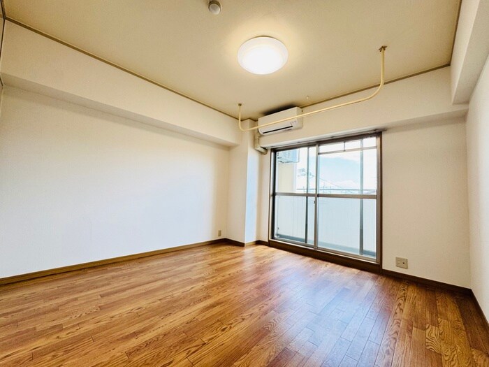 物件内観写真8　(居室)