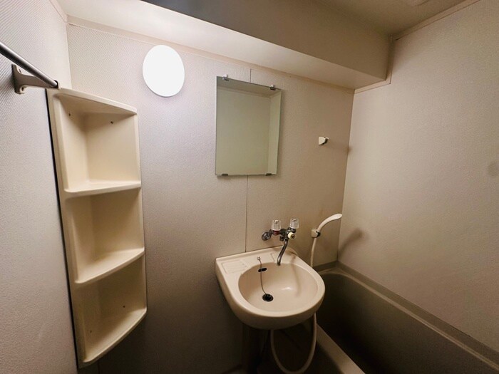 物件内観写真10　(洗面)