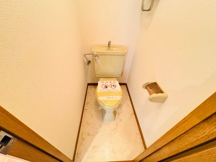 物件内観写真11　(トイレ)